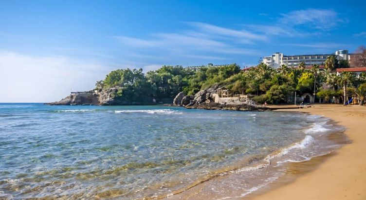 İzmir Çeşme Alaçatı Kuşadası Şirince Efes Turu (1 Gece Otel Konaklamalı)