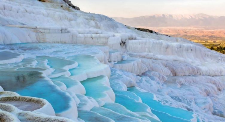 Türkiye'nin Maldivleri Salda Gölü Pamukkale Çeşme Alaçatı Turu