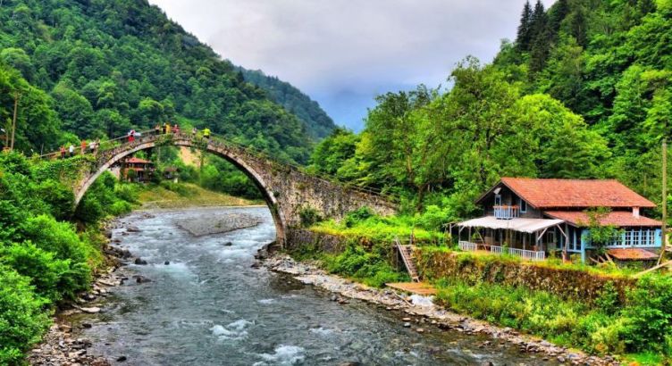 Thy İle Uçaklı Karadeniz Yaylaları ve Batum Turu