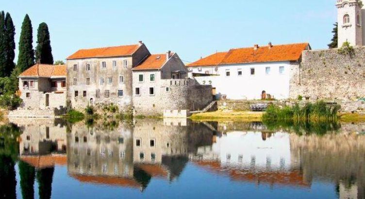 Vizesiz Uçaklı Balkan Masalı Turu 8 Gün 7 Gece Bütün Çevre Gezileri Ekstra Turlar