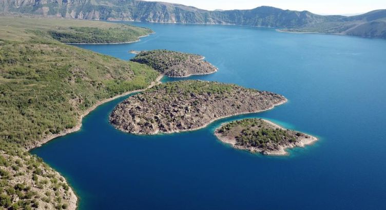 Bin Yıllık Rotalar Uçaklı Bitlis Ahlat Hizan Hakkari Yüksekova Berçelan Yaylası Turu