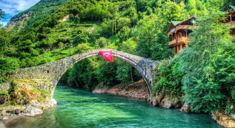 Uçaklı Karadeniz Yaylaları ve Batum Turu